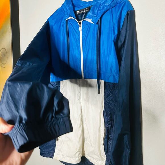 Under Armour Mens Sportstyle Windbreaker Running Lightweight Zip Up Jacket SizeL - Picture 8 of 10